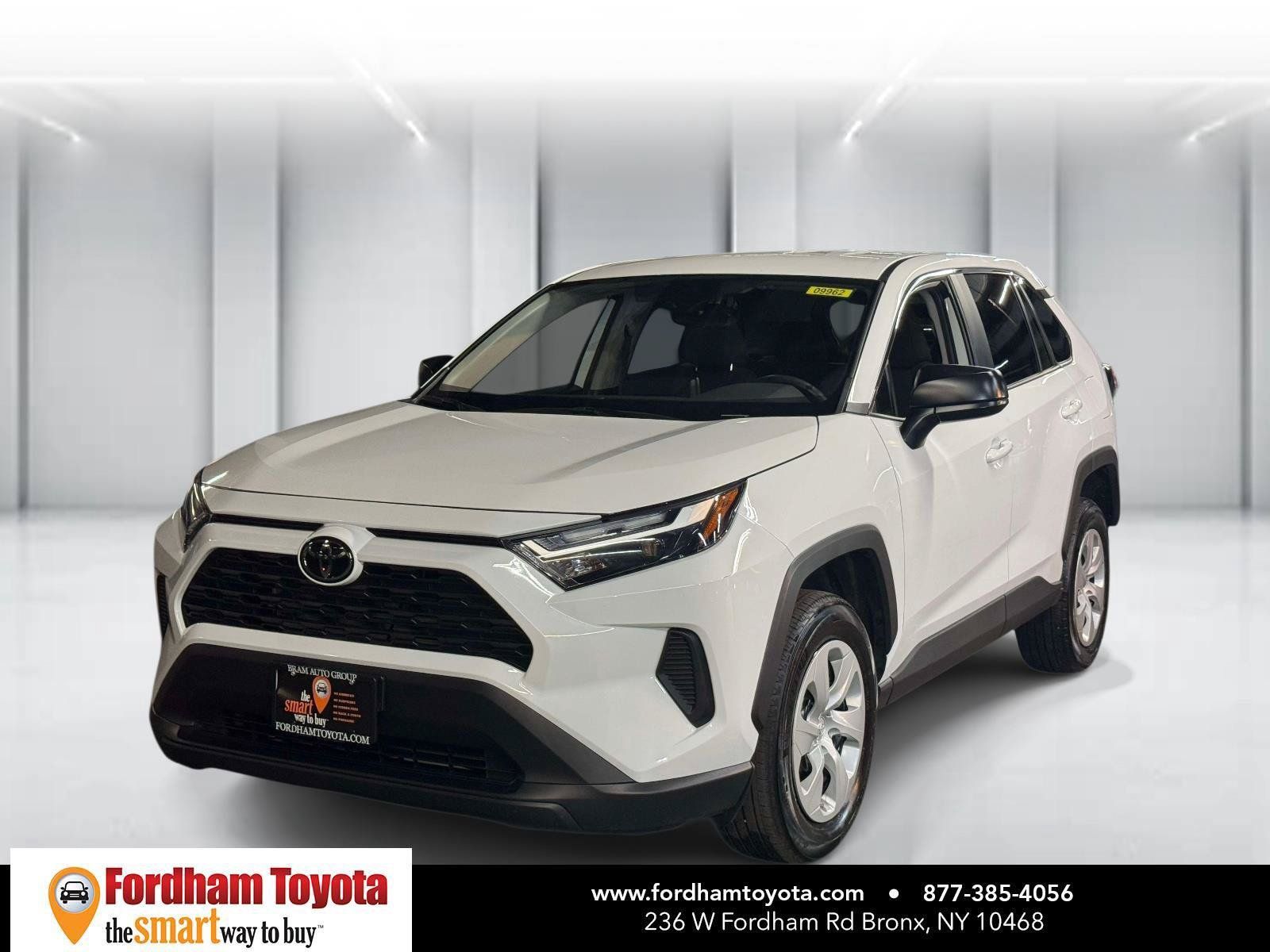 Certified 2025 Toyota RAV4 LE AWD/4WD image 4