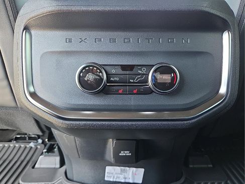 New 2026 Ford Expedition Tremor image 14