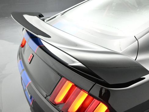 Certified 2017 Ford Mustang Shelby GT350R w/ GT350R Equipment Group 920A image 17