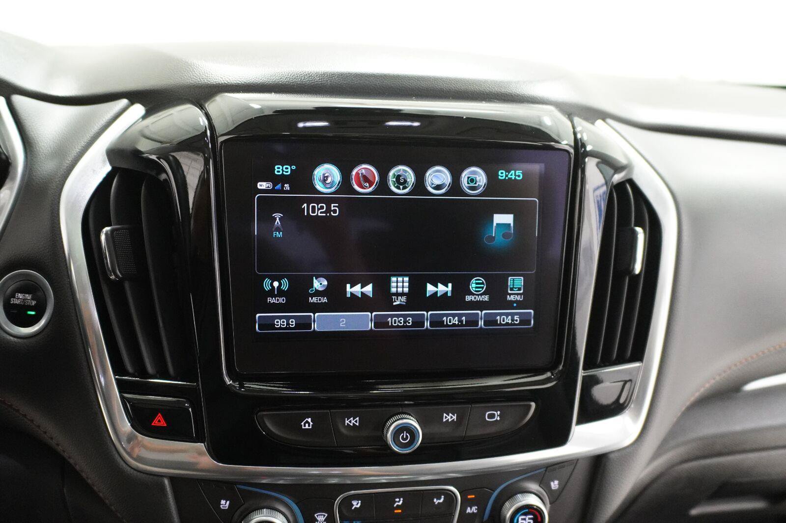 Used 2018 Chevrolet Traverse Premier w/ Driver Confidence II Package FWD image 17