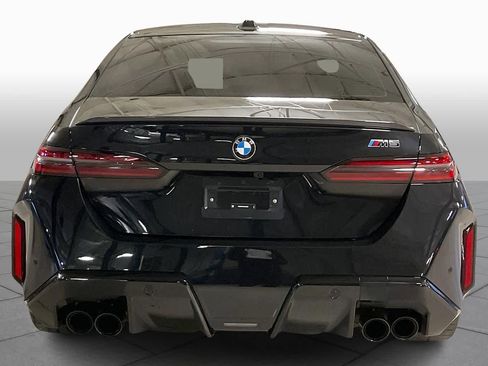 Used 2026 BMW M5 w/ Carbon Package image 4