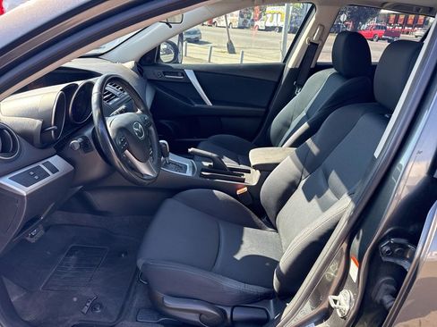 Used 2011 MAZDA MAZDA3 s Sport w/ Tech Pkg image 7