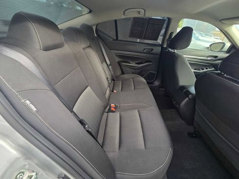 Used 2023 Nissan Altima 2.5 SV image 14