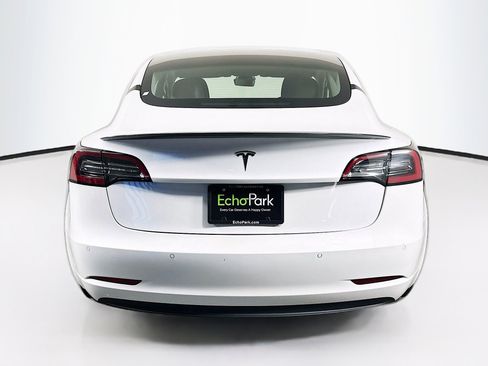 Used 2021 Tesla Model 3 Standard Range Plus RWD image 7