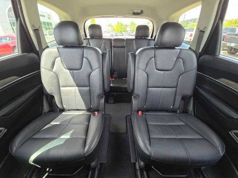 Used 2022 Kia Telluride EX w/ EX Premium Package AWD/4WD image 18
