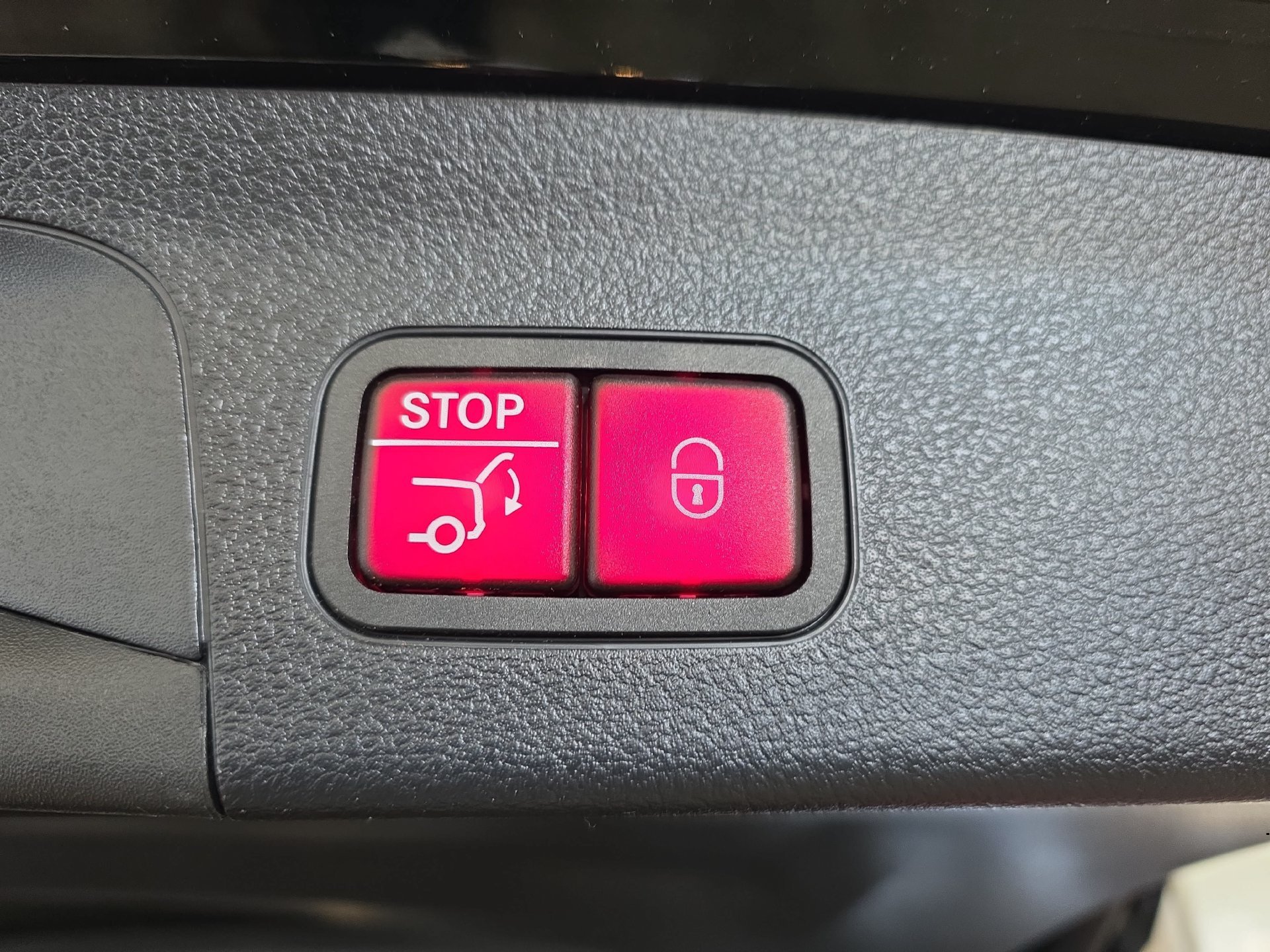 Certified 2024 Mercedes-Benz GLS 450 4MATIC image 13