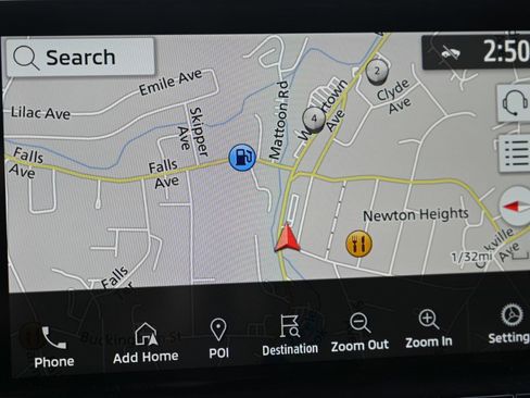 Used 2024 Mitsubishi Outlander SEL image 2