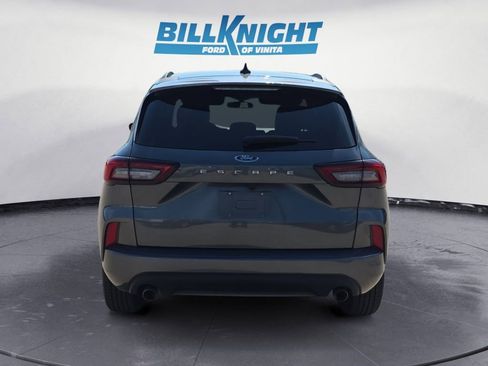 Used 2023 Ford Escape ST-Line FWD image 4