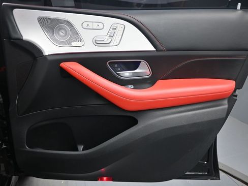 Used 2023 Mercedes-Benz GLE 63 AMG S image 31