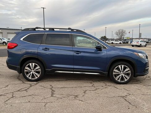 Used 2022 Subaru Ascent Limited w/ Technology Package image 5