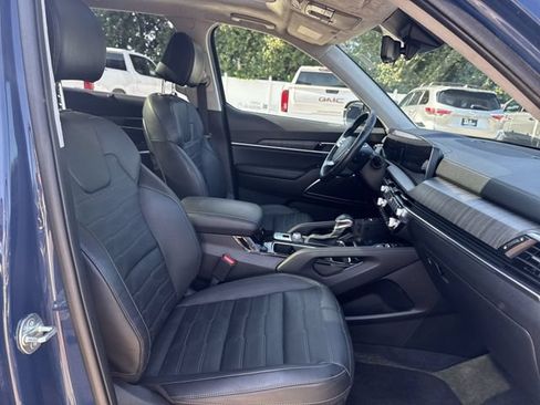 Used 2024 Kia Telluride SX Prestige AWD/4WD image 28