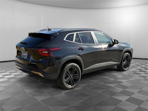 New 2026 Chevrolet Trax ACTIV w/ Driver Confidence Package image 3