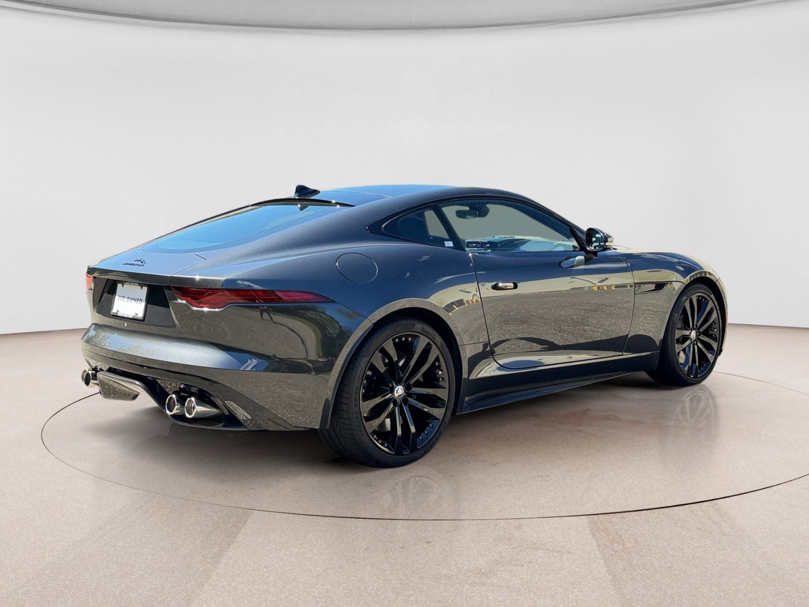 Used 2024 Jaguar F-TYPE R-Dynamic RWD image 5