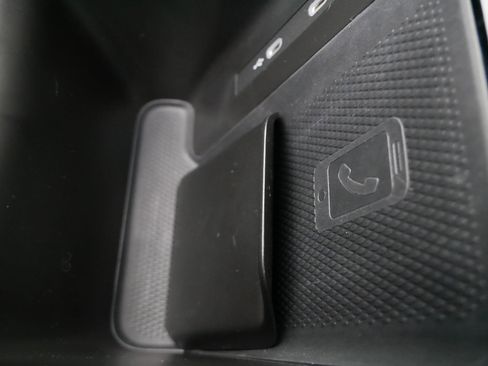 Certified 2025 Volkswagen ID.4 Pro S Plus image 31