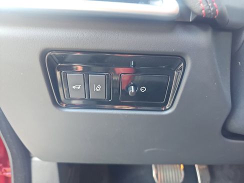 Used 2017 Jaguar F-PACE S image 15