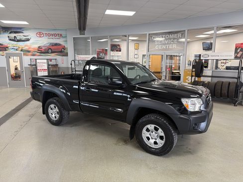 Used 2014 Toyota Tacoma 4x4 Regular Cab image 33
