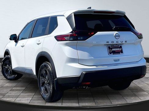 New 2026 Nissan Rogue SV FWD image 4