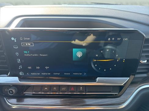 Used 2023 Chevrolet Silverado 1500 LT image 17