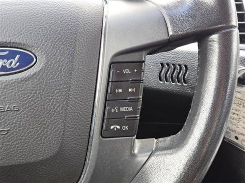 Used 2011 Ford Taurus Limited image 16