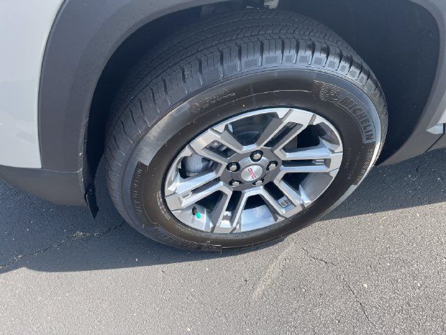 New 2027 GMC Terrain Elevation FWD image 9