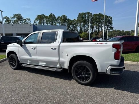 Used 2021 Chevrolet Silverado 1500 RST w/ LPO, Blackout Package AWD/4WD image 10