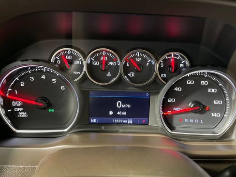Used 2022 Chevrolet Silverado 1500 LT AWD/4WD image 18
