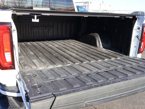 Used 2023 GMC Sierra 1500 AT4 w/ AT4 Premium Package AWD/4WD image 18