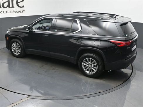 Used 2023 Chevrolet Traverse LT image 42