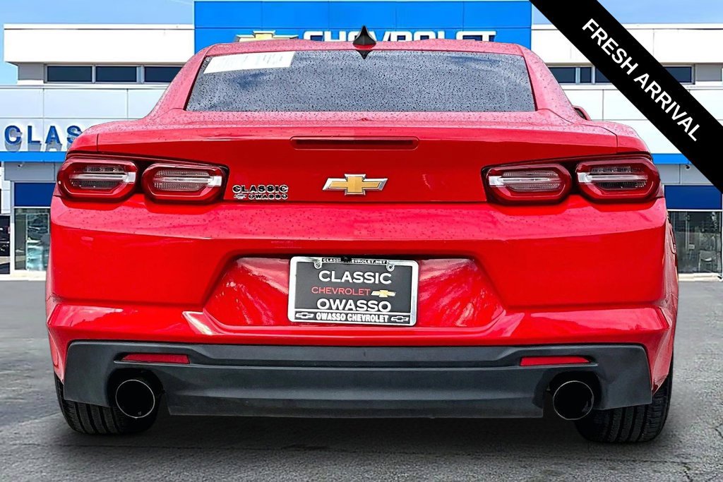 Used 2023 Chevrolet Camaro LT RWD image 4
