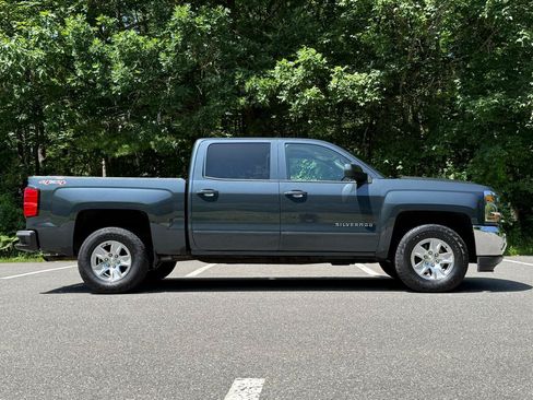 Used 2017 Chevrolet Silverado 1500 LT w/ All Star Edition AWD/4WD image 5