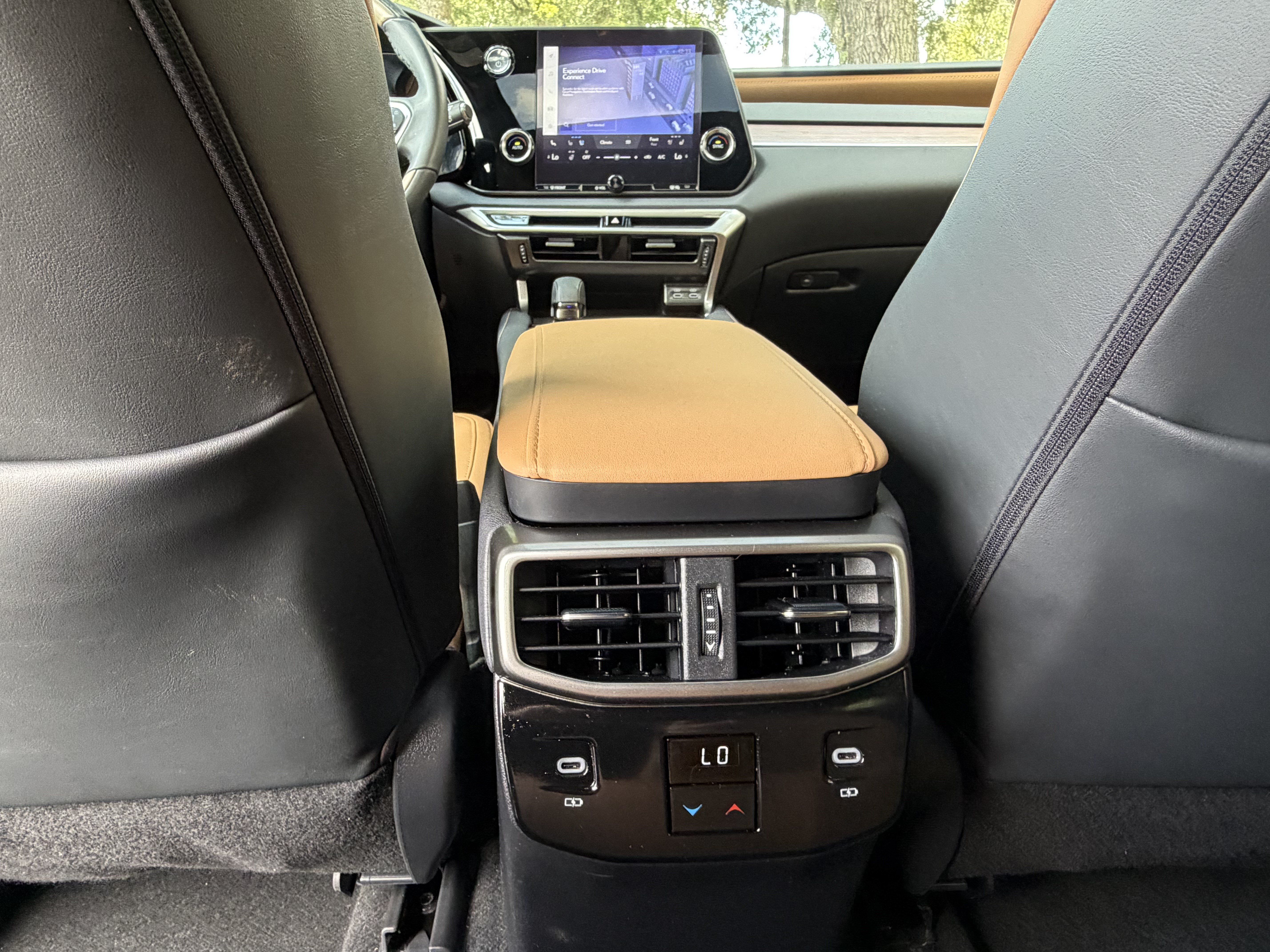Used 2023 Lexus RX 350h w/ Accessory Package (2T) AWD/4WD image 36