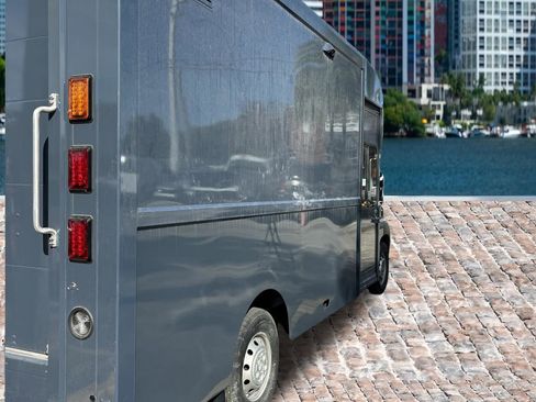 Used 2022 RAM ProMaster 3500 w/ Fleet Safety Group FWD image 12