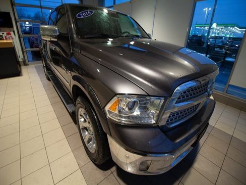 Used 2016 RAM 1500 Laramie w/ Convenience Group image 4