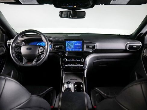 Used 2022 Ford Explorer ST w/ Equipment Group 401A image 9