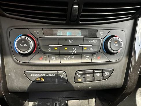 Certified 2019 Ford Escape Titanium AWD/4WD image 16