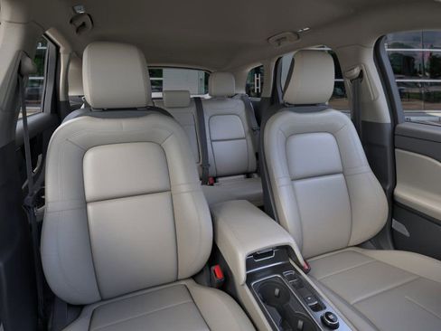 New 2026 Lincoln Corsair Premiere image 10