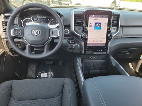 New 2025 RAM 1500 Big Horn image 4