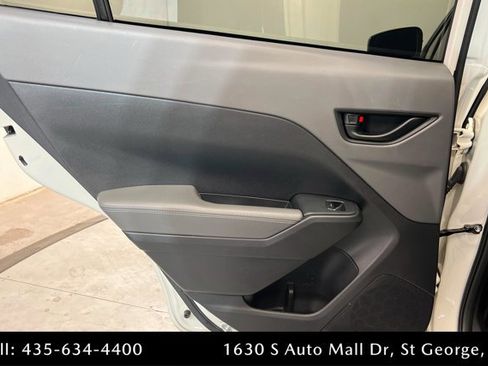 Used 2024 Subaru Crosstrek 2.0i Premium image 18