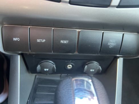 Used 2009 Ford Focus SE image 16