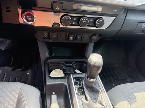 Used 2023 Toyota Tacoma SR5 w/ Technology Package image 17