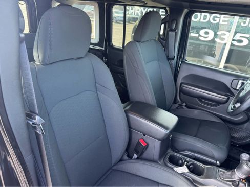 Used 2021 Jeep Wrangler Unlimited Sport image 20