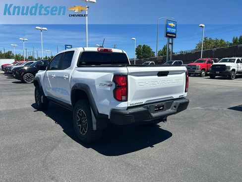 Used 2023 Chevrolet Colorado ZR2 w/ ZR2 Convenience Package III AWD/4WD image 5