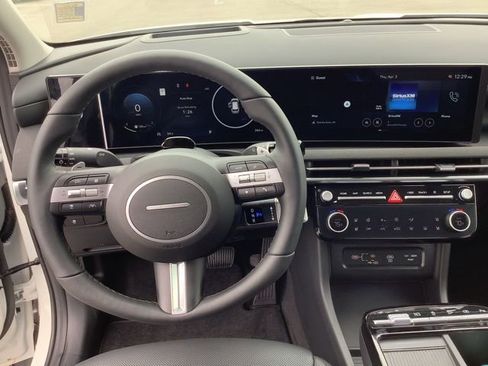 Used 2025 Hyundai Tucson Limited image 11