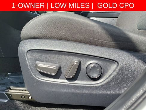 Used 2025 Toyota RAV4 XLE FWD image 23