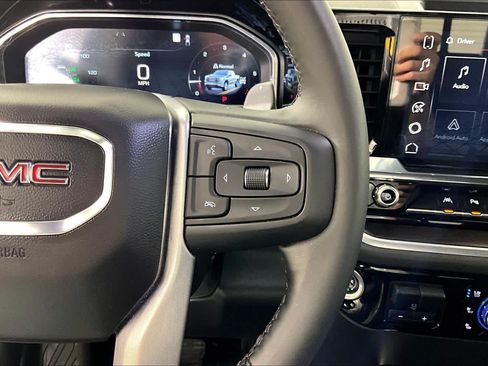 Used 2022 GMC Sierra 1500 SLT w/ SLT Premium Plus Package AWD/4WD image 23