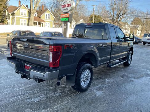 Used 2020 Ford F350 Lariat w/ Lariat Value Package image 5