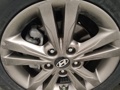 Used 2017 Hyundai Elantra Value Edition image 31