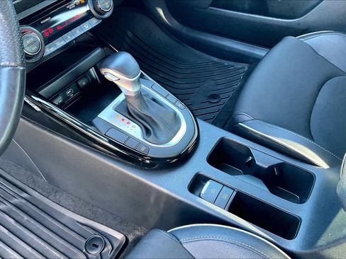 Certified 2024 Kia Forte GT-Line image 16