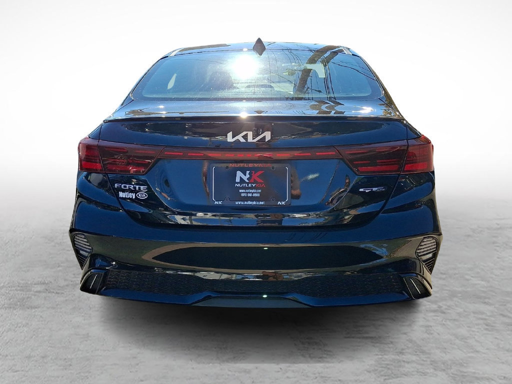 Used 2023 Kia Forte GT-Line w/ GT-Line Premium Package FWD image 4