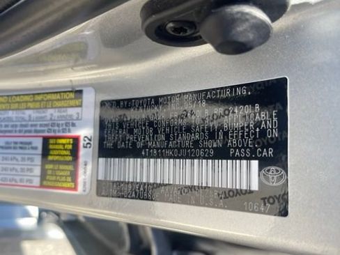 Used 2018 Toyota Camry SE w/ Convenience Package FWD image 2